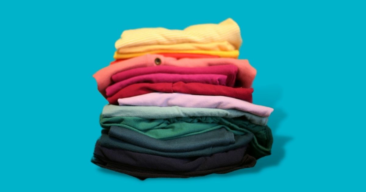 Lint On Clothes: Causes And Ways To Prevent Them | Tidy Diary