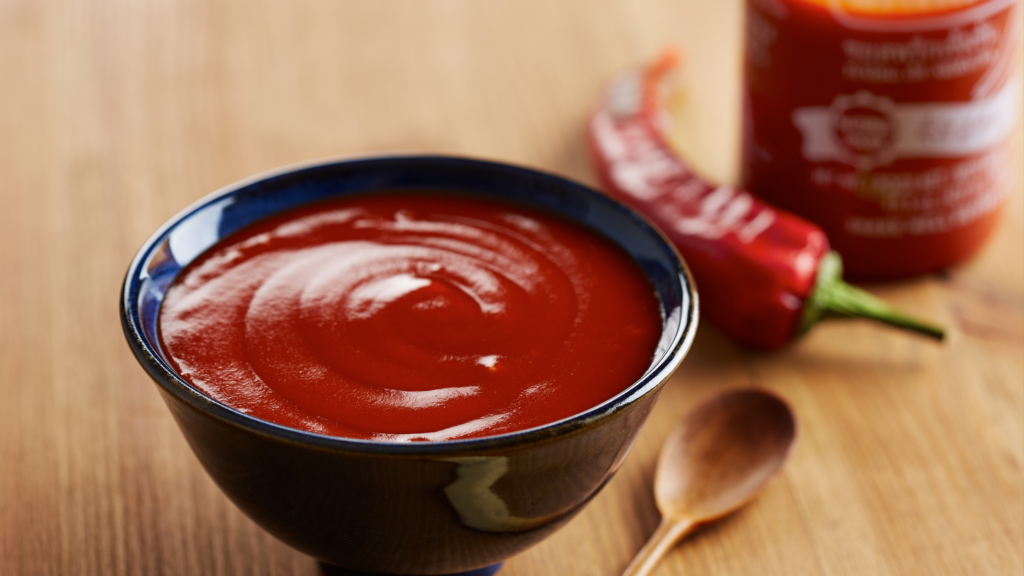 How To Remove Sriracha Stain From Washable Fabrics | Tidy Diary